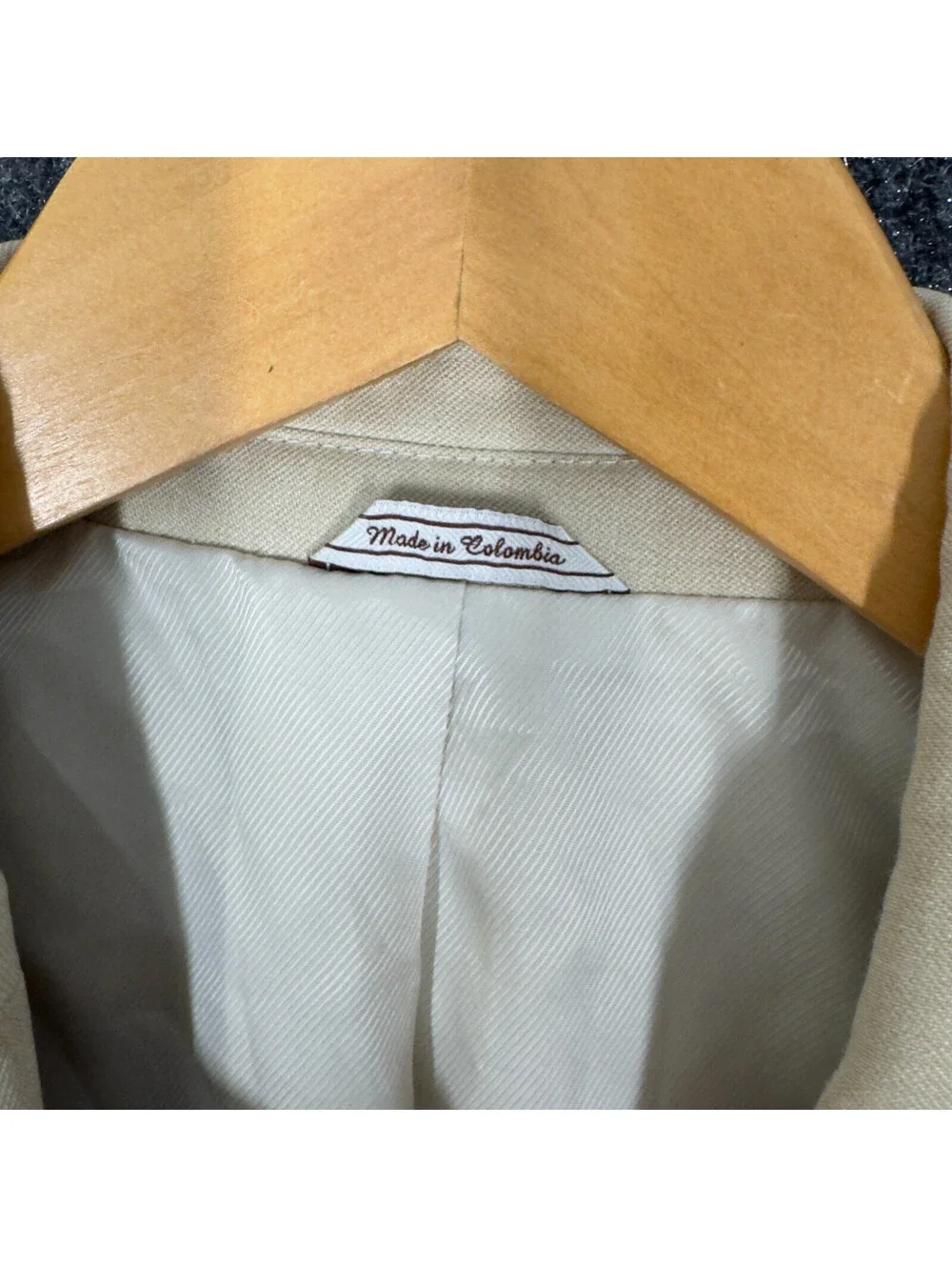 Pronto Uomo Blazer Men 44 Beige Button Up Collared Long Sleeve Wool Pockets